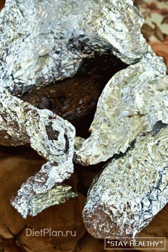 Roasted beet carpaccio with arugula and goatcheese