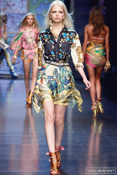 Fashion trends in the season spring - summer 2012(A photo)
