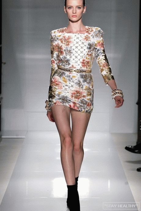 Fashion trends in the season spring - summer 2012(A photo)