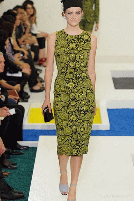 Fashion trends in the season spring - summer 2012(A photo)