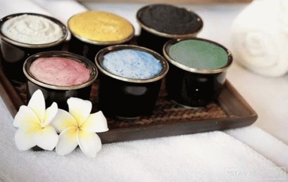 Multi-colored cosmetic clay for women beauty