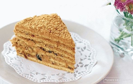Recipes торта "Ryzhik" with custard – ониso different, they are so cool! Best honey cake recipes"Ryzhik" with custard