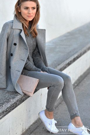 What can I wear with gray pants? Bravecombinations—